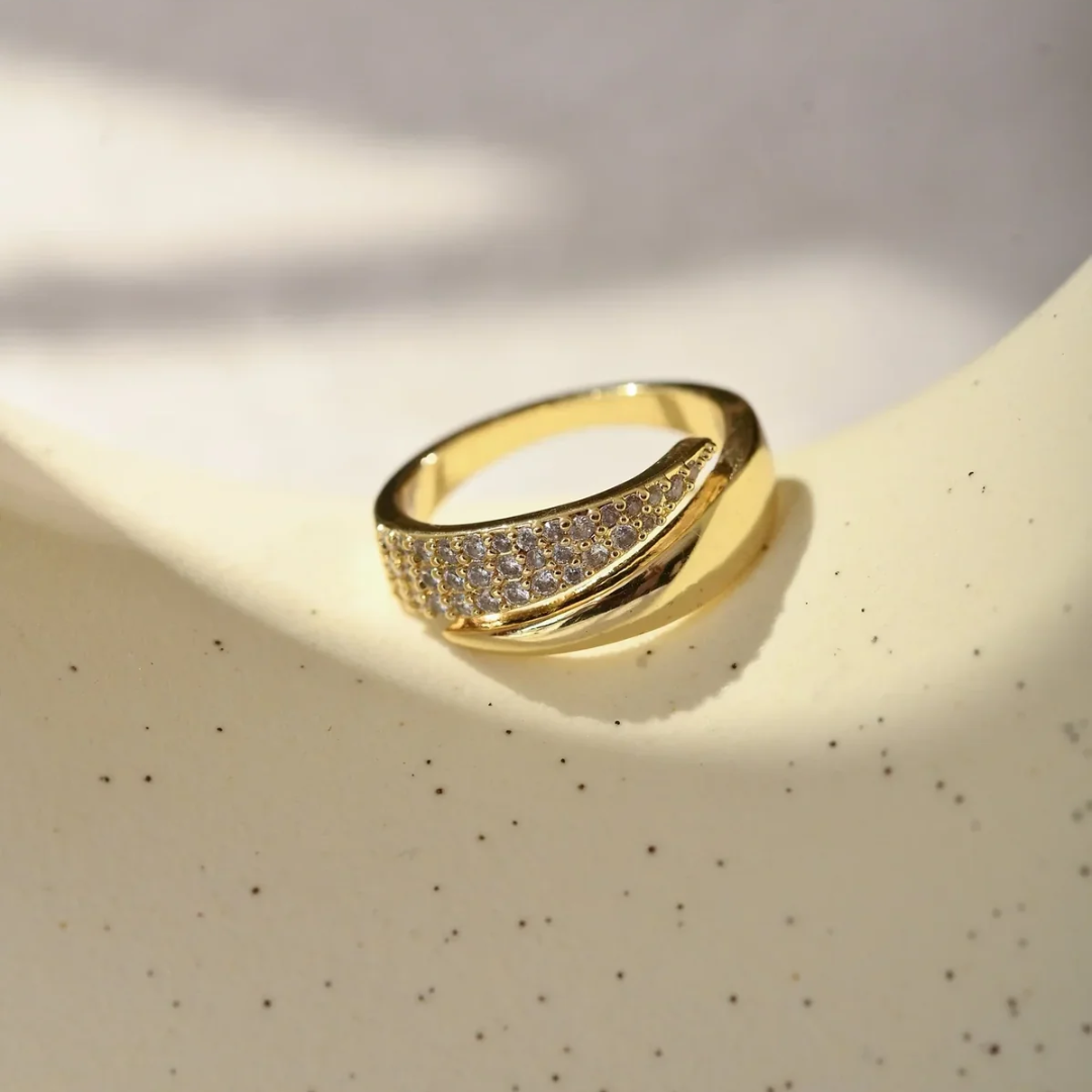 Elegant Gold Ring | Symbol of Strength, Hope & Solidarity