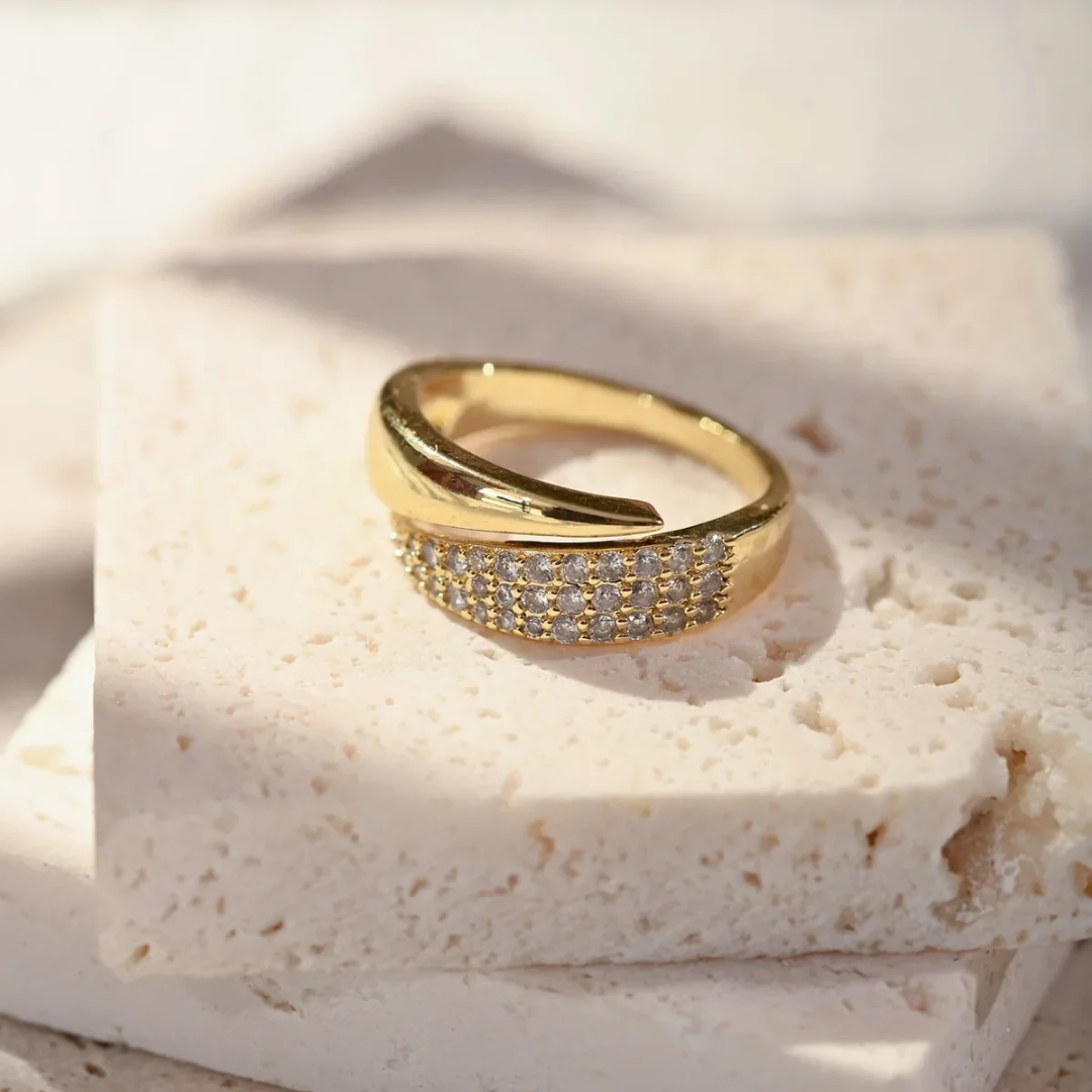 Elegant Gold Ring | Symbol of Strength, Hope & Solidarity