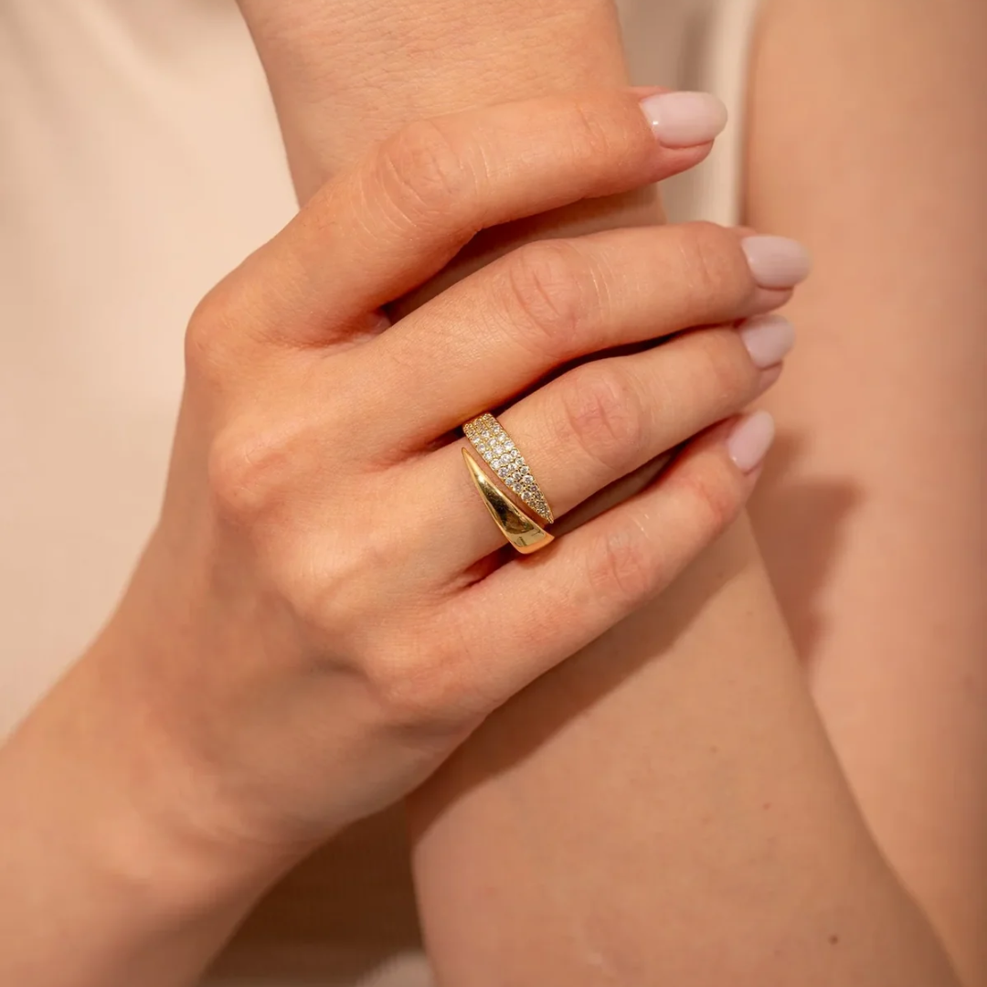 Elegant Gold Ring | Symbol of Strength, Hope & Solidarity