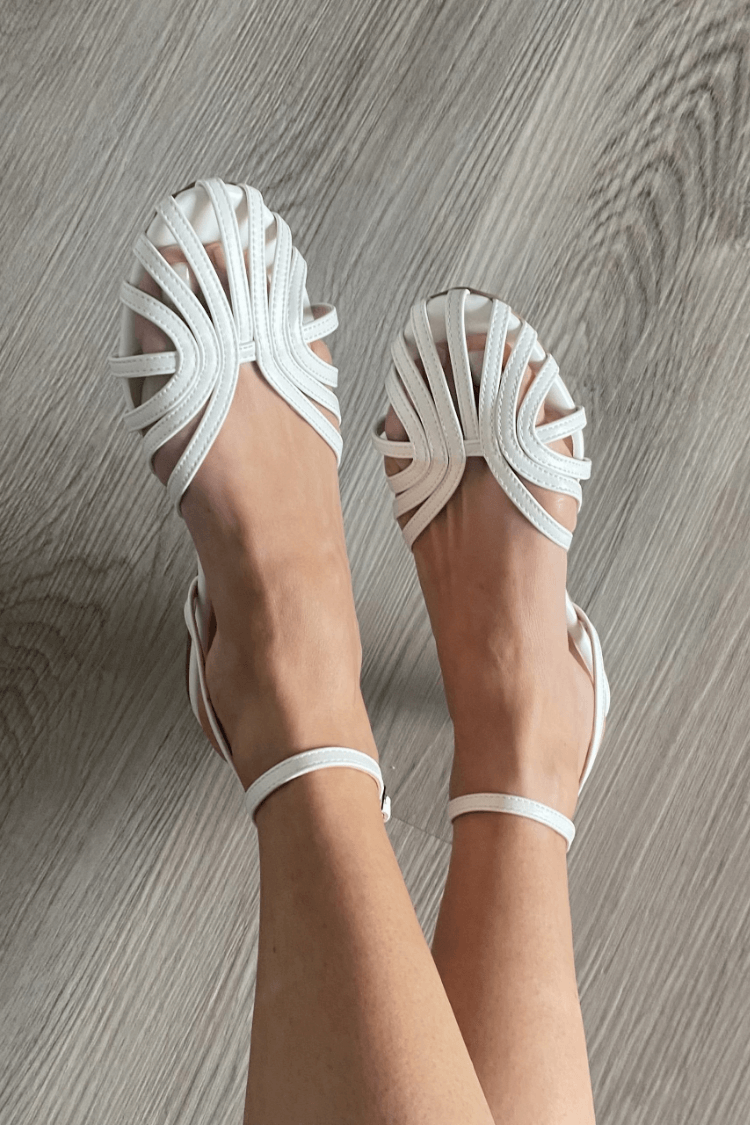 Meredith | Elegant Vintage Sandals