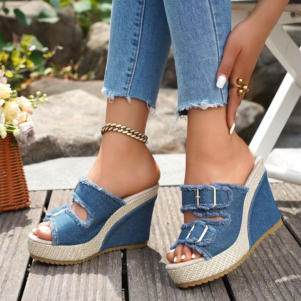 Betty | Fray Edge Wedge Sandals